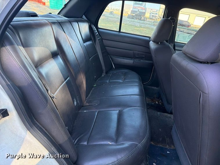 image for item DT2969 2003 Ford Crown Victoria Police Interceptor 