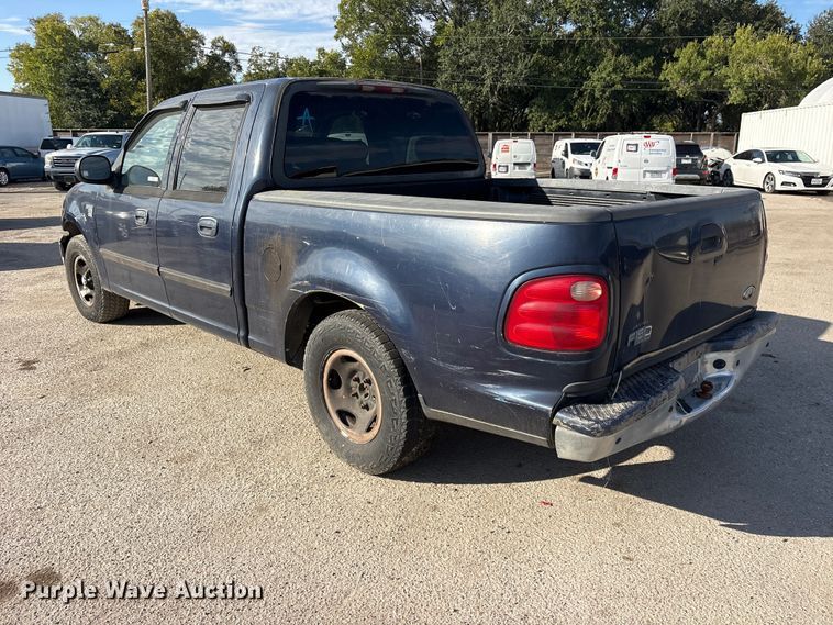 image for item ES8312 2003 Ford F150 Crew Cab pickup truck