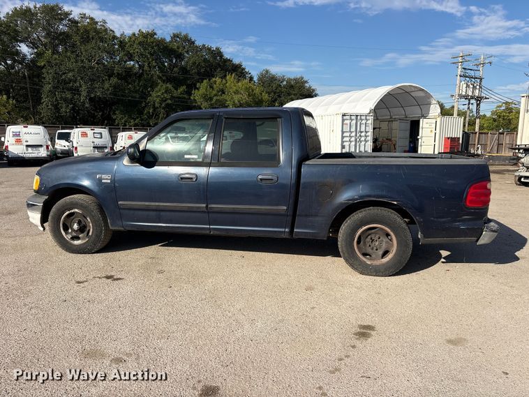 image for item ES8312 2003 Ford F150 Crew Cab pickup truck