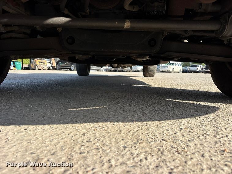 image for item ES8312 2003 Ford F150 Crew Cab pickup truck