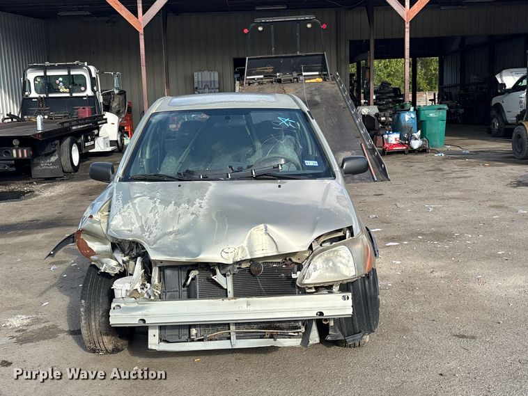 image for item ES8313 2000 Toyota Echo 