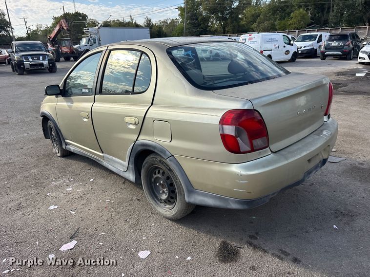image for item ES8313 2000 Toyota Echo 