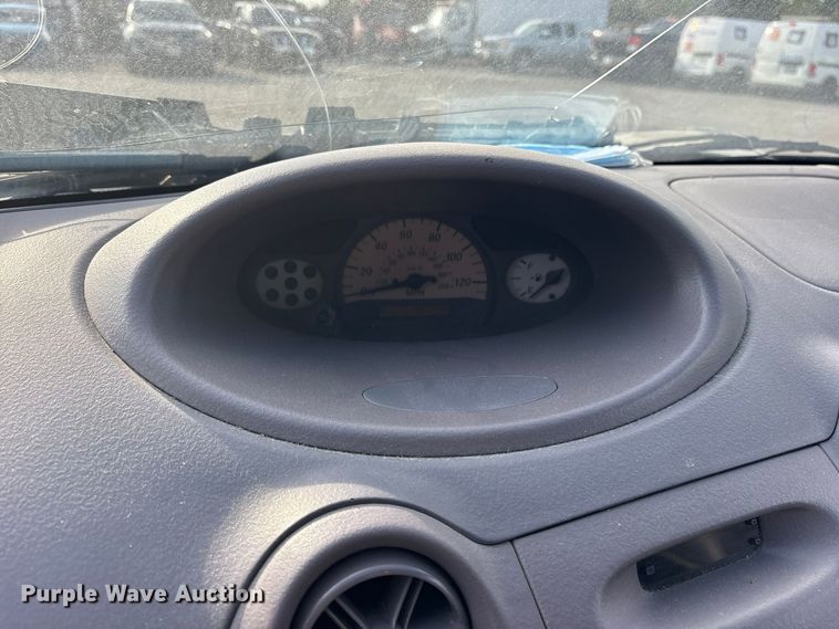 image for item ES8313 2000 Toyota Echo 
