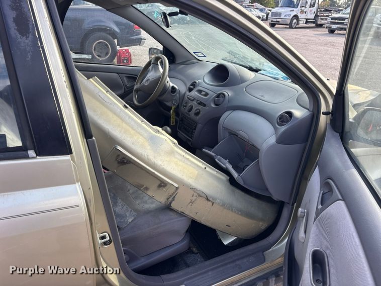 image for item ES8313 2000 Toyota Echo 