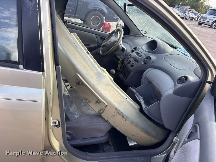 image for item ES8313 2000 Toyota Echo 