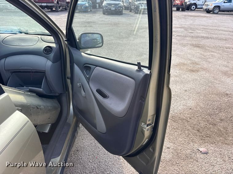 image for item ES8313 2000 Toyota Echo 