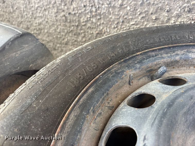 image for item ES8313 2000 Toyota Echo 
