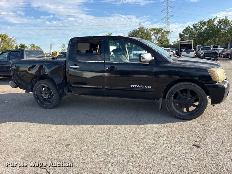 image for item ES8314 2005 Nissan Titan Crew Cab pickup truck