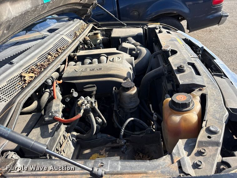 image for item ES8314 2005 Nissan Titan Crew Cab pickup truck