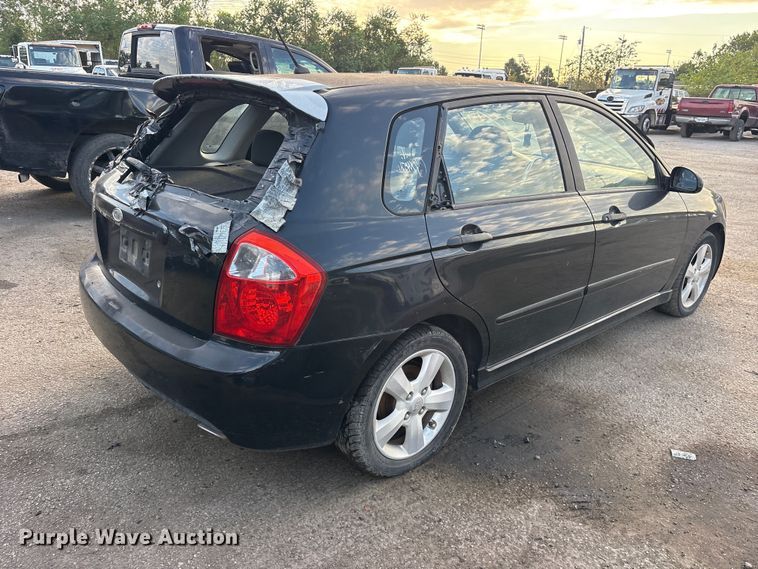image for item ES8315 2007 KIA Spectra Hatchback. 