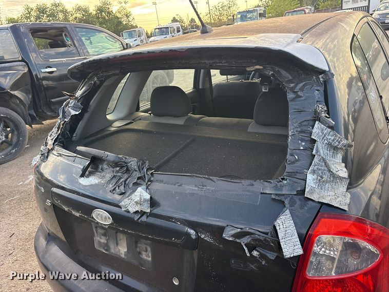 image for item ES8315 2007 KIA Spectra Hatchback. 