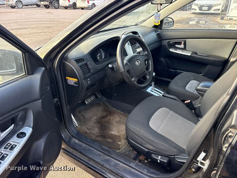 image for item ES8315 2007 KIA Spectra Hatchback. 