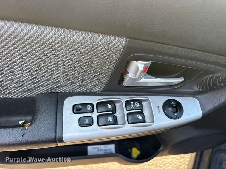 image for item ES8315 2007 KIA Spectra Hatchback. 