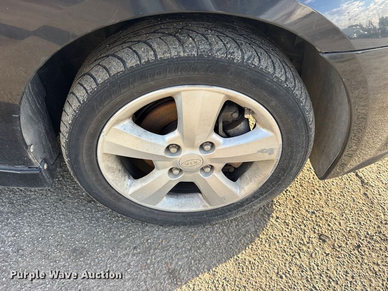 image for item ES8315 2007 KIA Spectra Hatchback. 
