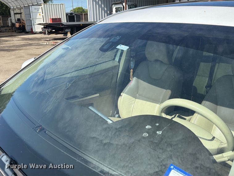 image for item EU0902 2011 Volvo XC60 SUV