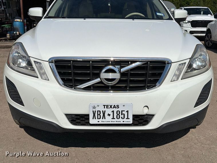 image for item EU0902 2011 Volvo XC60 SUV