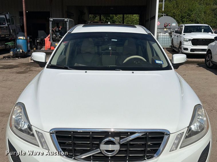 image for item EU0902 2011 Volvo XC60 SUV
