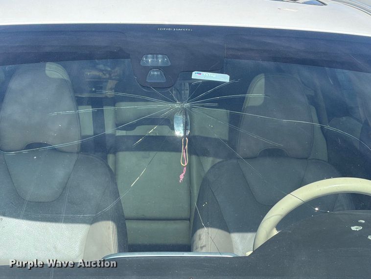image for item EU0902 2011 Volvo XC60 SUV