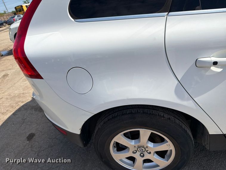 image for item EU0902 2011 Volvo XC60 SUV