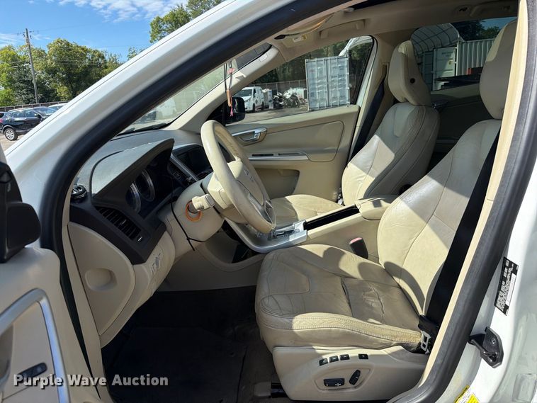 image for item EU0902 2011 Volvo XC60 SUV