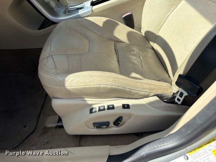 image for item EU0902 2011 Volvo XC60 SUV
