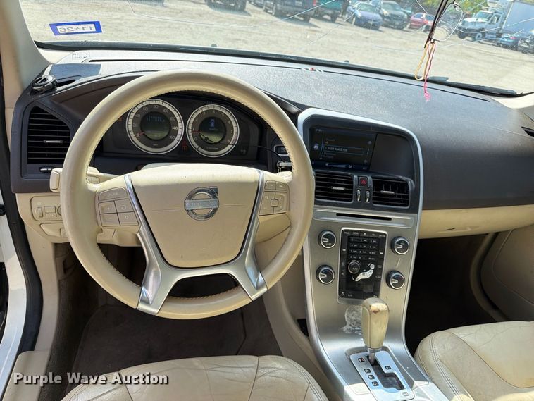 image for item EU0902 2011 Volvo XC60 SUV