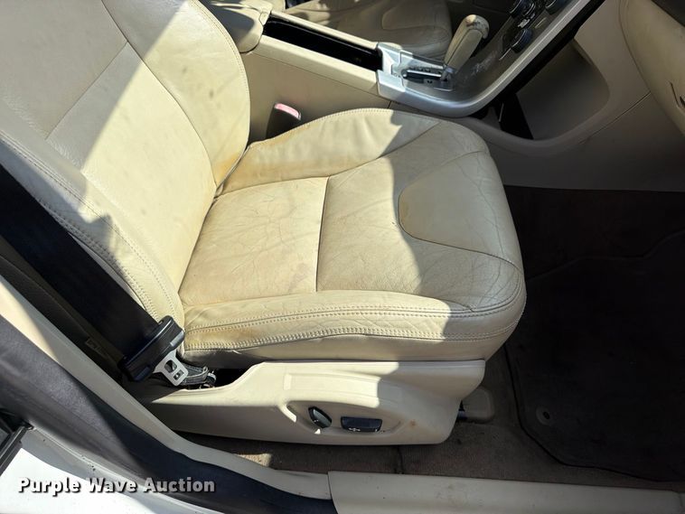 image for item EU0902 2011 Volvo XC60 SUV