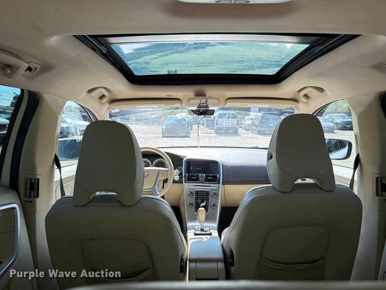 image for item EU0902 2011 Volvo XC60 SUV