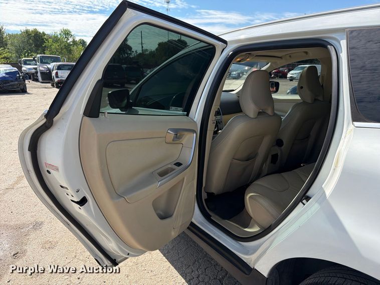 image for item EU0902 2011 Volvo XC60 SUV