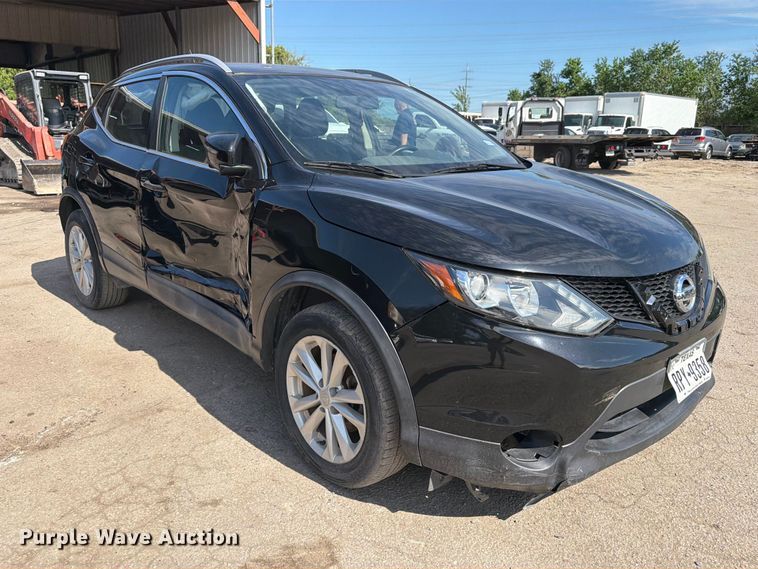 image for item EU0903 2017 Nissan Rogue Sport SUV