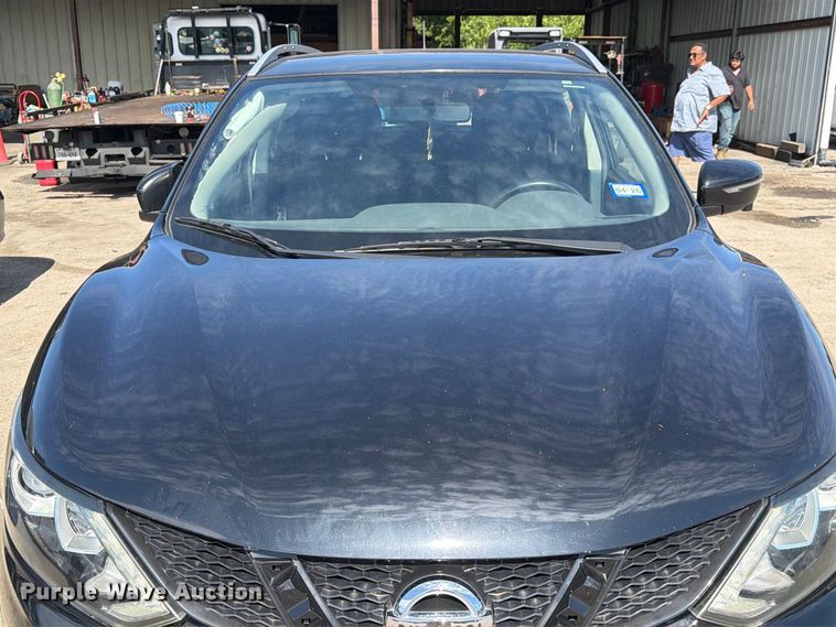 image for item EU0903 2017 Nissan Rogue Sport SUV