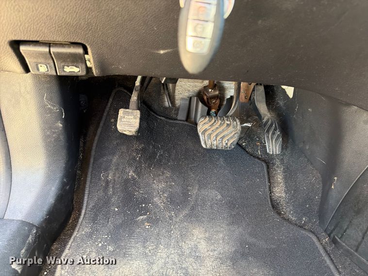 image for item EU0903 2017 Nissan Rogue Sport SUV