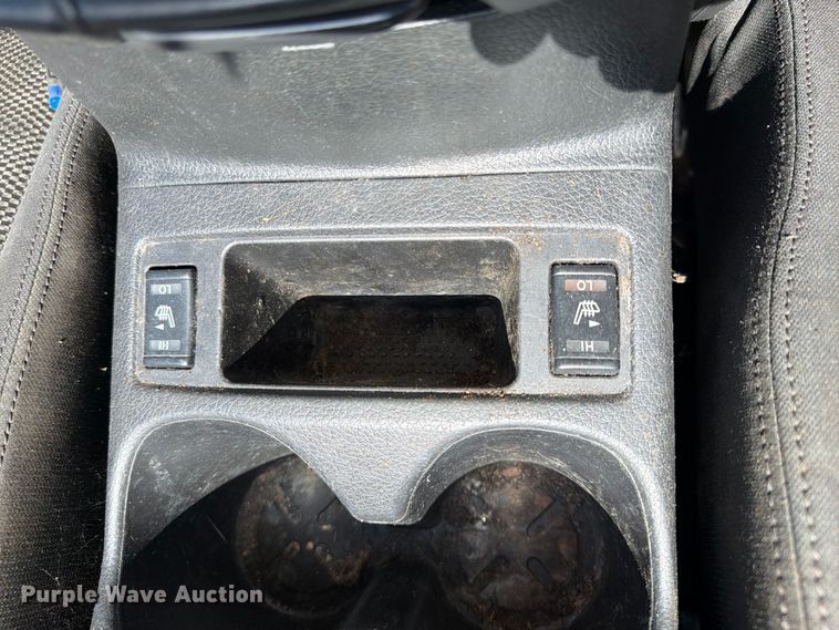 image for item EU0903 2017 Nissan Rogue Sport SUV