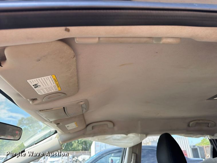 image for item EU0903 2017 Nissan Rogue Sport SUV