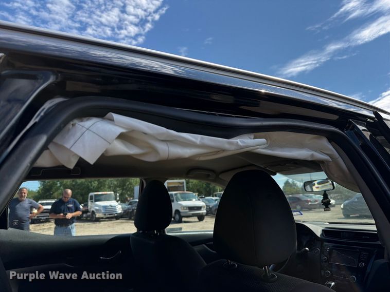 image for item EU0903 2017 Nissan Rogue Sport SUV