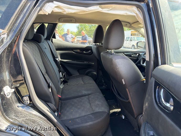 image for item EU0903 2017 Nissan Rogue Sport SUV