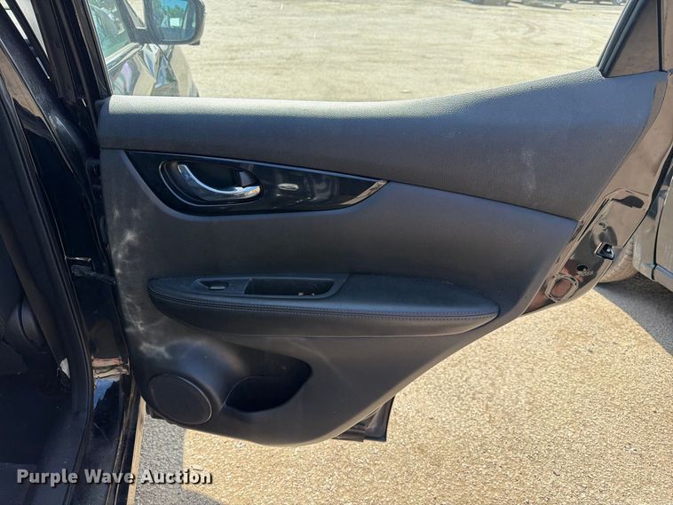 image for item EU0903 2017 Nissan Rogue Sport SUV