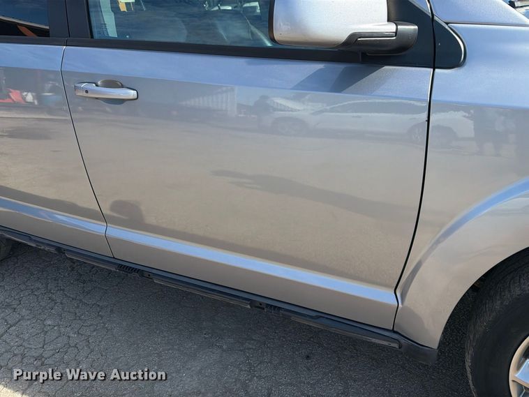 image for item EU0904 2016 Dodge Journey SUV