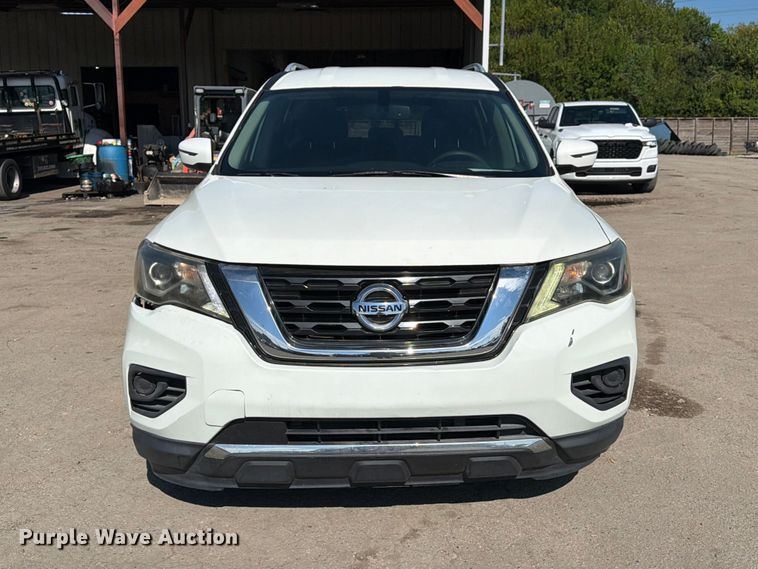 image for item EU0907 2018 Nissan Pathfinder SUV