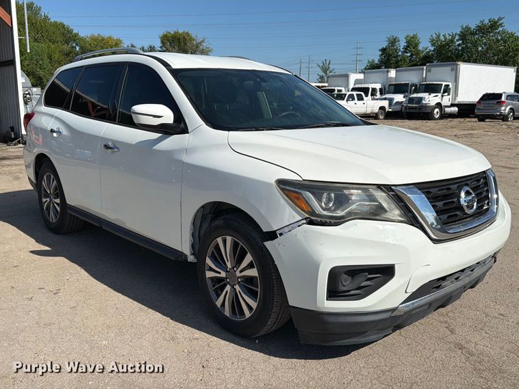 image for item EU0907 2018 Nissan Pathfinder SUV