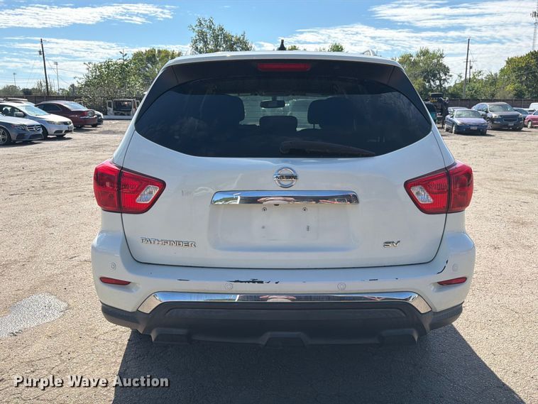 image for item EU0907 2018 Nissan Pathfinder SUV