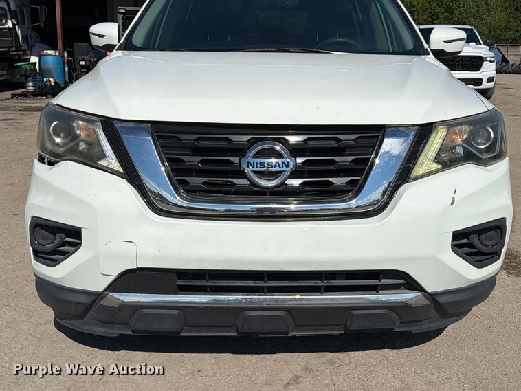 image for item EU0907 2018 Nissan Pathfinder SUV