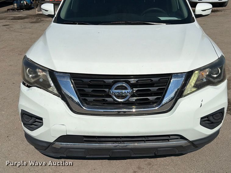 image for item EU0907 2018 Nissan Pathfinder SUV
