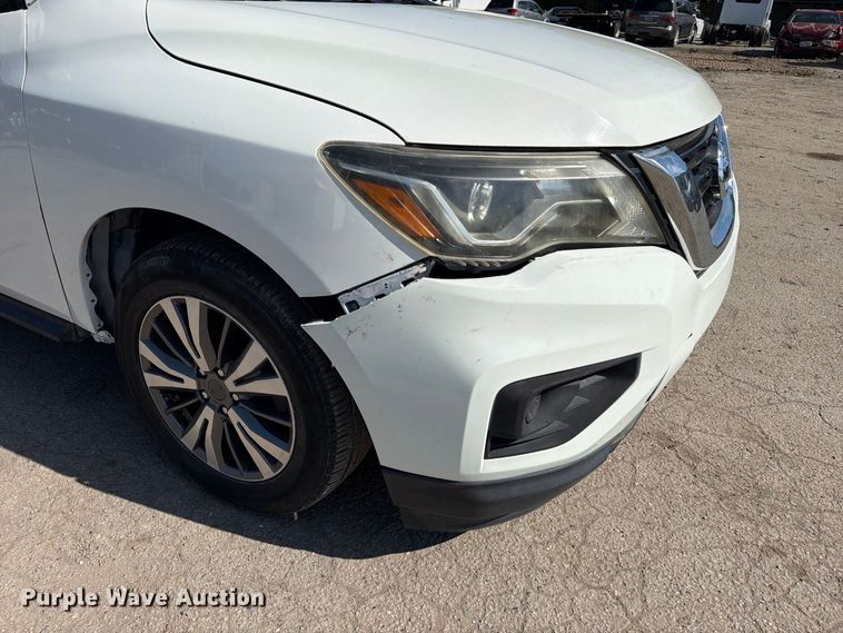 image for item EU0907 2018 Nissan Pathfinder SUV