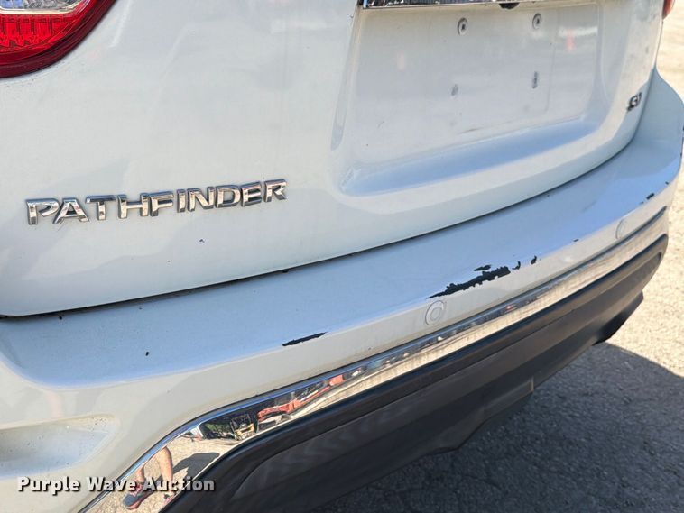 image for item EU0907 2018 Nissan Pathfinder SUV