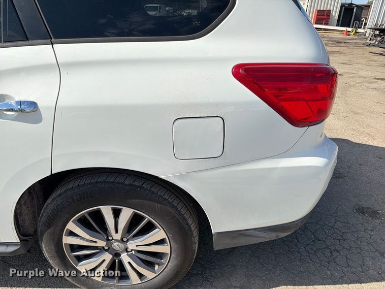 image for item EU0907 2018 Nissan Pathfinder SUV