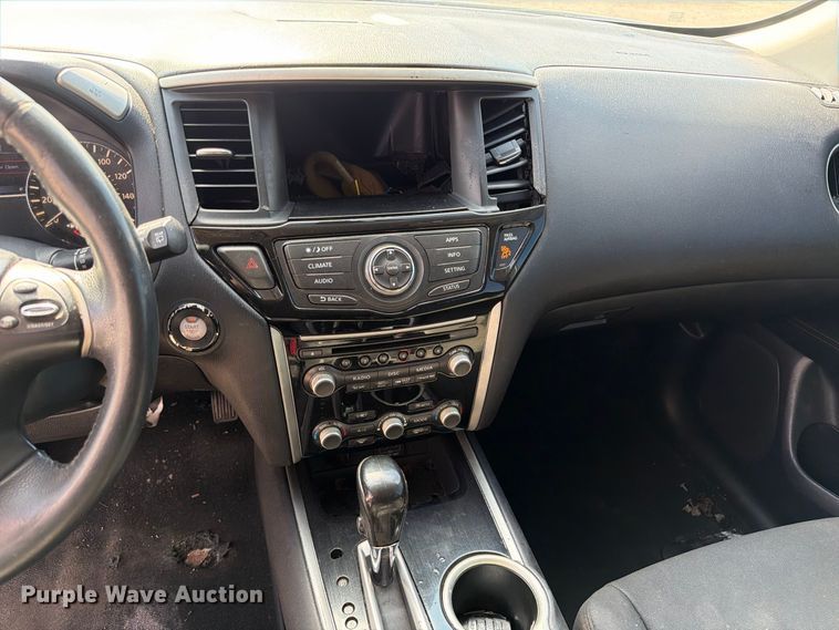 image for item EU0907 2018 Nissan Pathfinder SUV