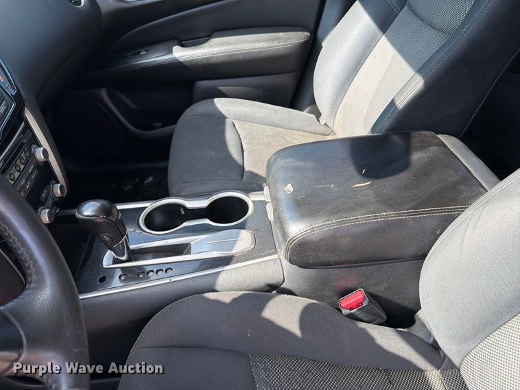 image for item EU0907 2018 Nissan Pathfinder SUV