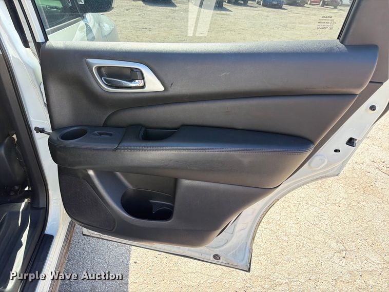 image for item EU0907 2018 Nissan Pathfinder SUV
