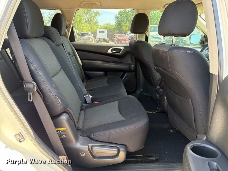 image for item EU0907 2018 Nissan Pathfinder SUV